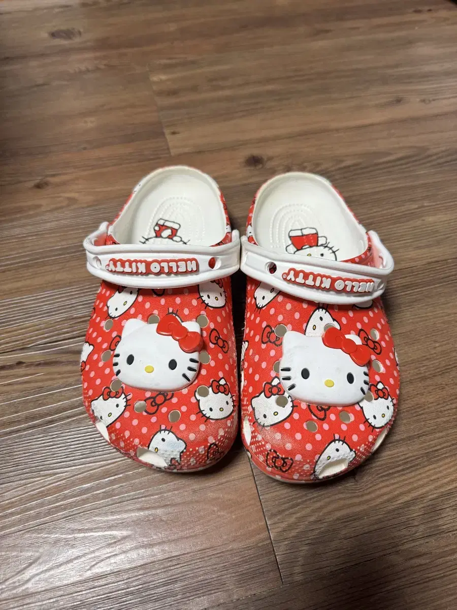 toe&toe Zerovity Plumpy Hello Kitty charm tag (230 new) on